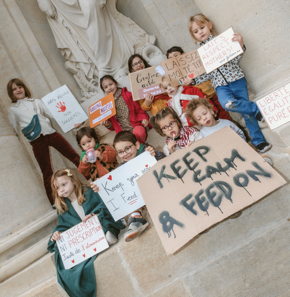 Enfants avec pancartes #JAIFAIMJEMANGE